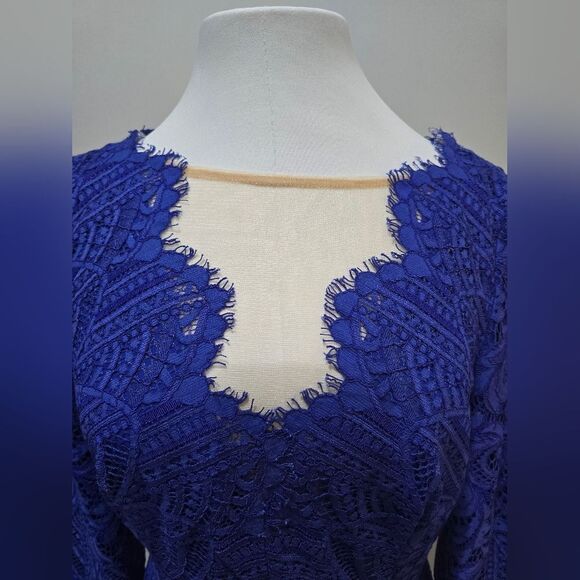 JS COLLECTION Simone V-Neck Lace Column Gown NWOT size 6 Marine Blue - Picture 5 of 7